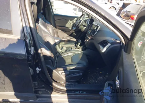 2017 Jeep Cherokee Trailhawk 4X4 from USA, damaged, VIN 1C4PJMBB9HW519493